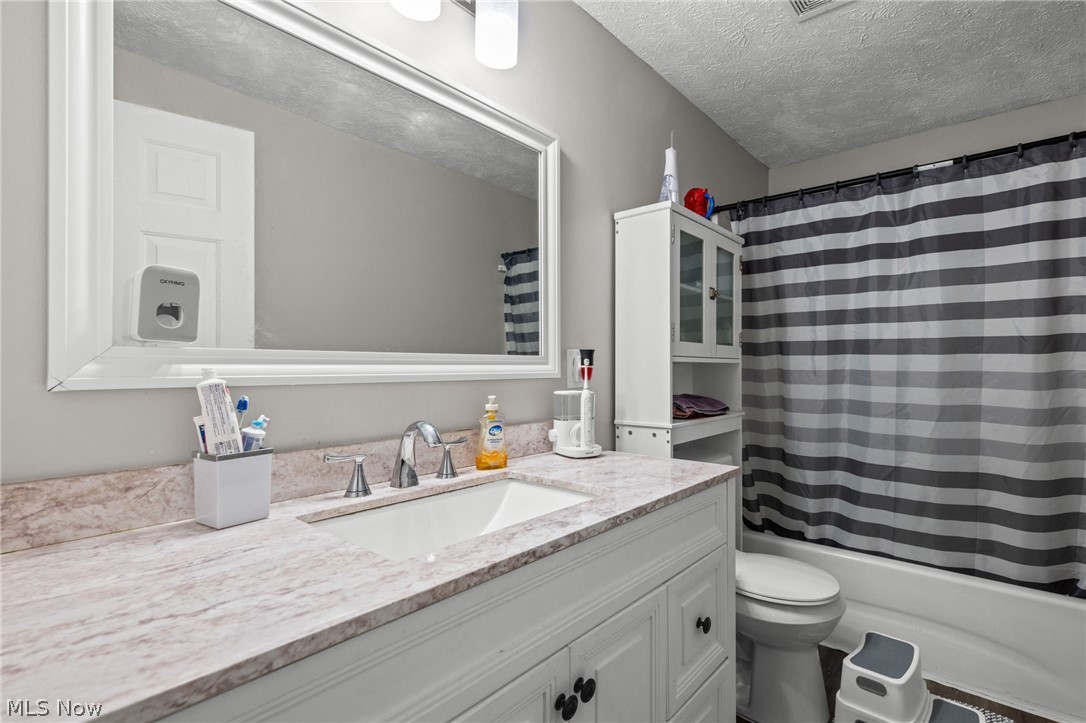 Chestnut Commons Condo - Residential