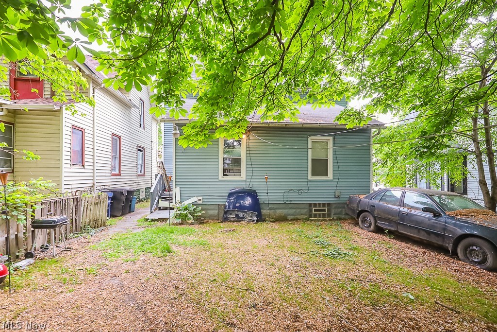 H E Castle - Residential Income
