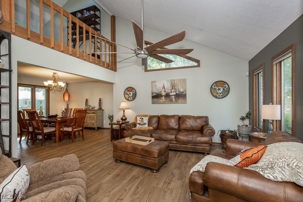 James Realty - Residential