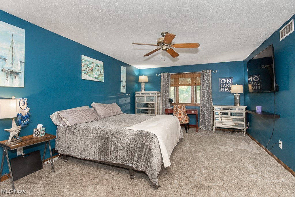 James Realty - Residential