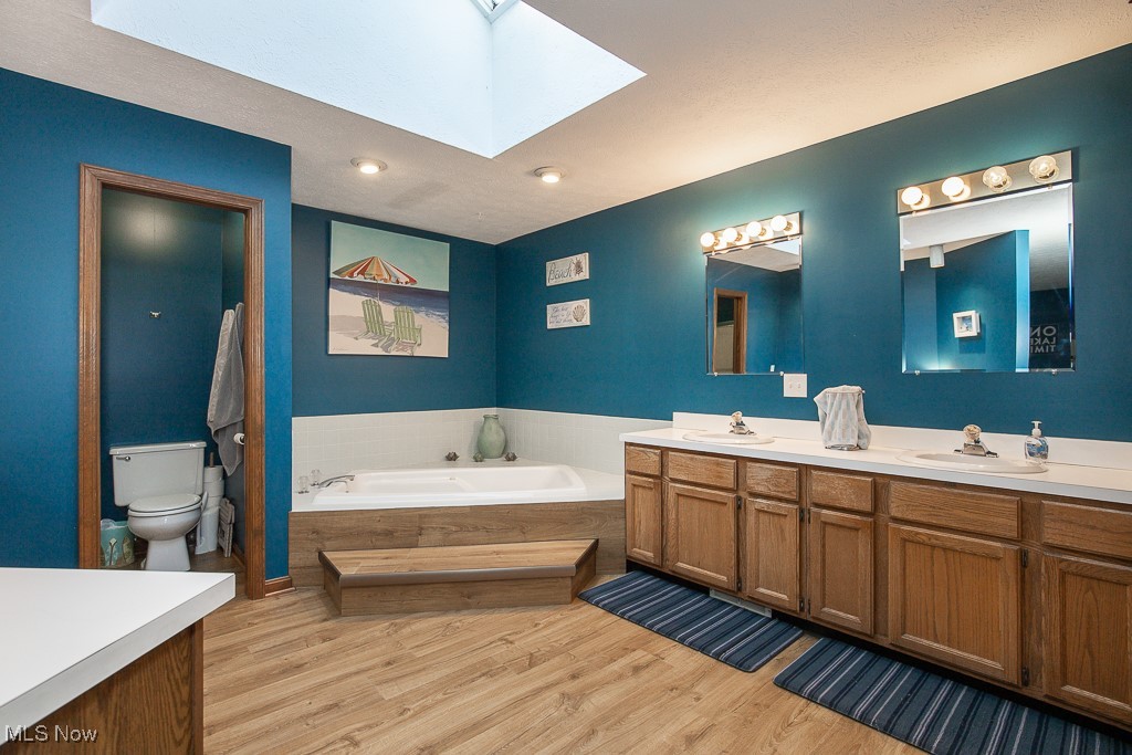James Realty - Residential