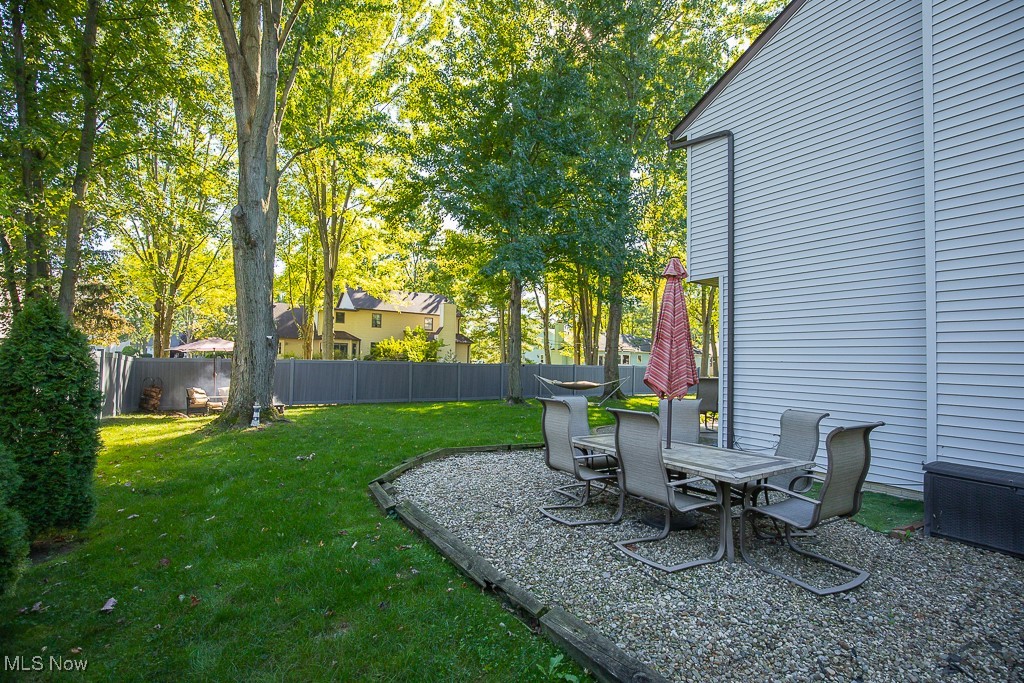 James Realty - Residential