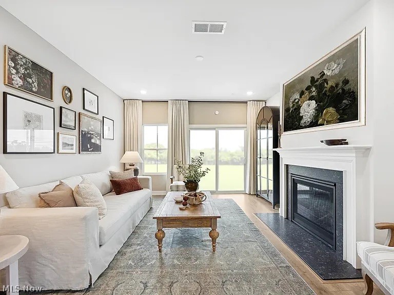 Aspire at Shepherds Glen - Residential