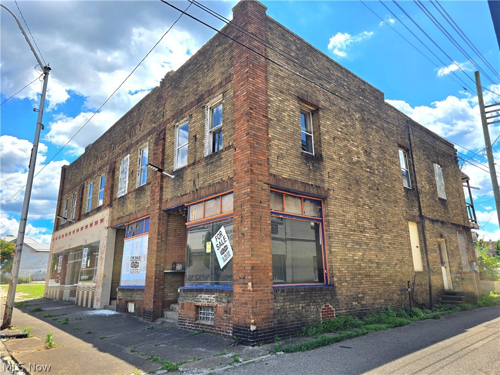 One of a Kind Historic  Building in Downtown Zanesville Unique Combination of Retail and Residential Space, 3 separate Original Retail Spaces Last that can be combined if preferred. Used as Williams Bakery and The Camera Shop, 4  each 2 Bedroom Large Apartments on  the Second Level, 2 Updated Bathrooms on the First ( Main ) Level, New Plastic Plumbing Lines form the Main, Historic Tin Ceiling in the Main Showroom, New Electric Lines installed in Main Showroom with Conduit Installed for Lighting, The Dum Waiter to the Basement has been repaired, Just Needs the Rope Installed to make it operate ( It dose Actually Work ) Building's Condition is a Work-IN-Progress Listing Realtor Must Be Present for all Showings, There is some Lighting Realtors and Perspective Buyers Must Bring Flash Lights to Explore Basement, Additional Parking in The Rear Must be Leased From Motel. Note If The 4 Apartments were 
Renovated Monthly Rental Income would be in the Ball Park of $ 4000 Monthly Note, Seller is asking for Pre-Approval From Lenders or Proof of funds before Showing