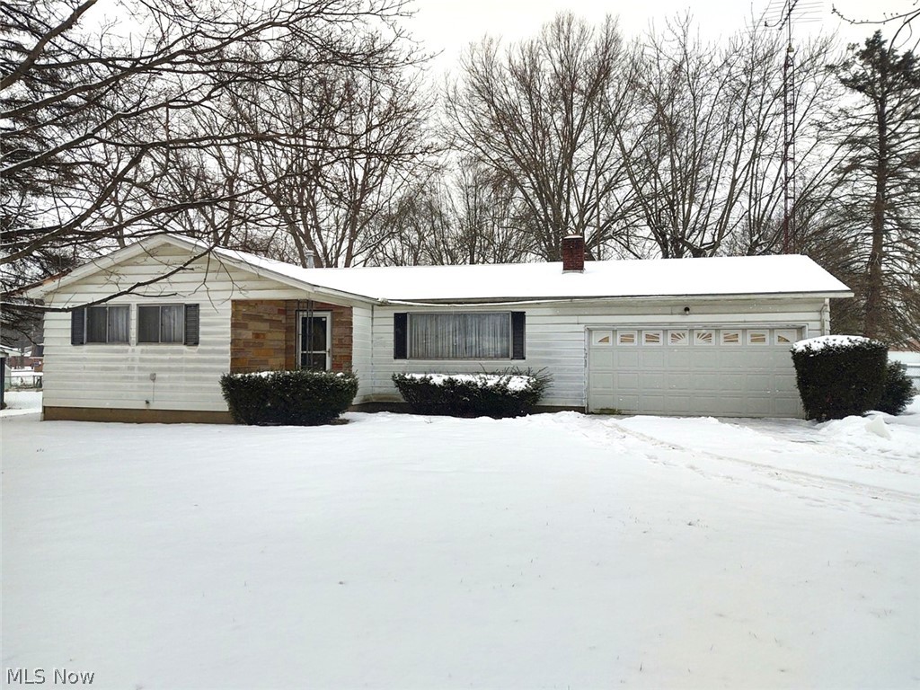 ESTATE AUCTION - Investment Opportunity! Fixer-Upper Ranch - Lexington Twp. - Marlington LSD - Online And On-Site Bidding Available On Real Estate - All sells to settle the Elpidia G. Quiroga Estate, Stark County Probate Case #232296.  ONLINE BIDDING BEGINS FRIDAY – MARCH 19, 2021 – 5:30 PM and AUCTION LIVE ON-SITE BIDDING WILL BEGIN MONDAY - MARCH 22, 2021 - 5:30 PM. Real Estate: Fixer-upper ranch built-in 1961 w/ 1,128 SF. Main level features kitchen w/ dining area, spacious living room w/ fireplace, three nice size bedrooms w/ hardwood floors & full bath. Divided basement w/ laundry, gas F/A furnace, and breaker electric. Public water & sewer. 2-car attached garage & fenced-in backyard. Convenient location close to SR 62, The University Of Mount Union, restaurants & shopping. Parcel #2801380. The half-acre corner lot is 105 x 200. Half-year taxes are $626.31. Easy keeper investment opportunity. Home is ready for your primping & sprucing. The home will be open for viewing on Thursday