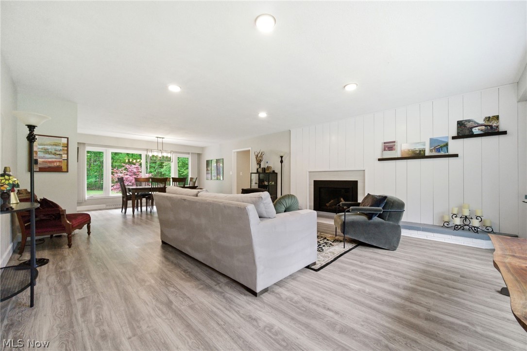 Suffolk Country Est#1 - Residential