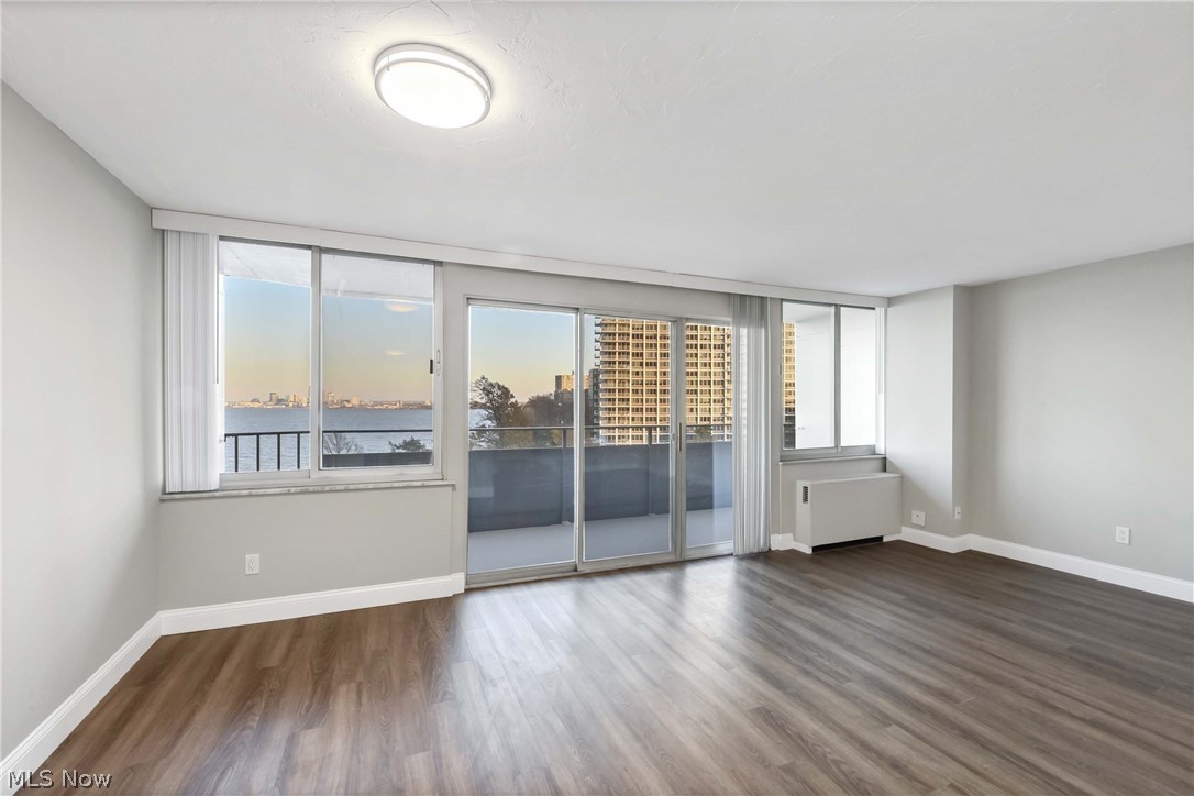 The Carlyle - Residential