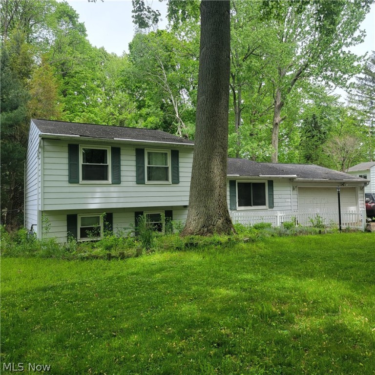 Come see this spacious 4 bedroom home located near the lake.  Tons of living space in this beautiful split level home.  This one won't last long.  Schedule your showing today.