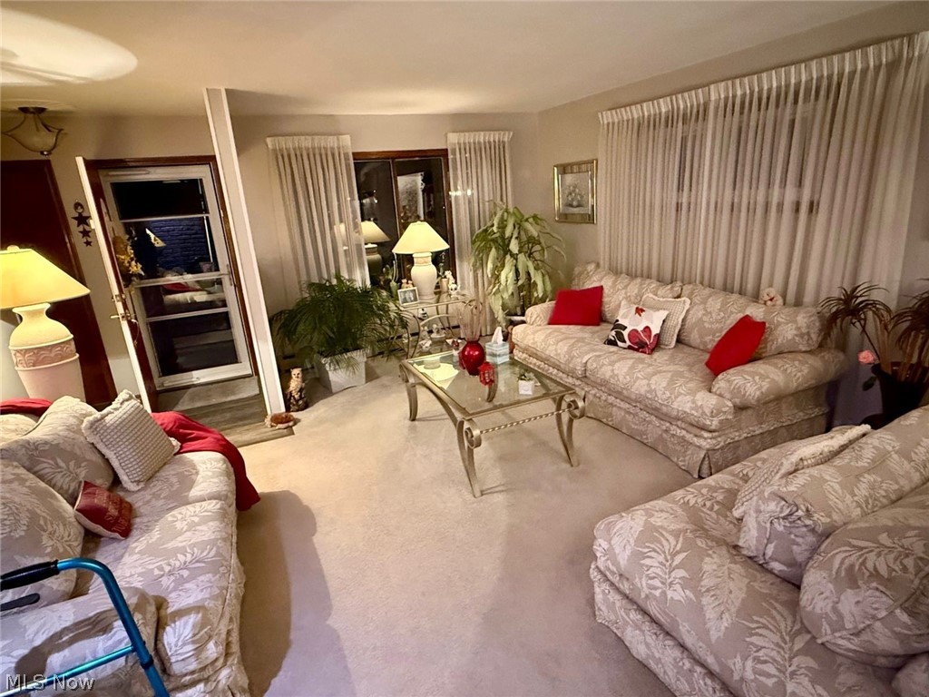 Lake Shore Blvd Estates - Residential