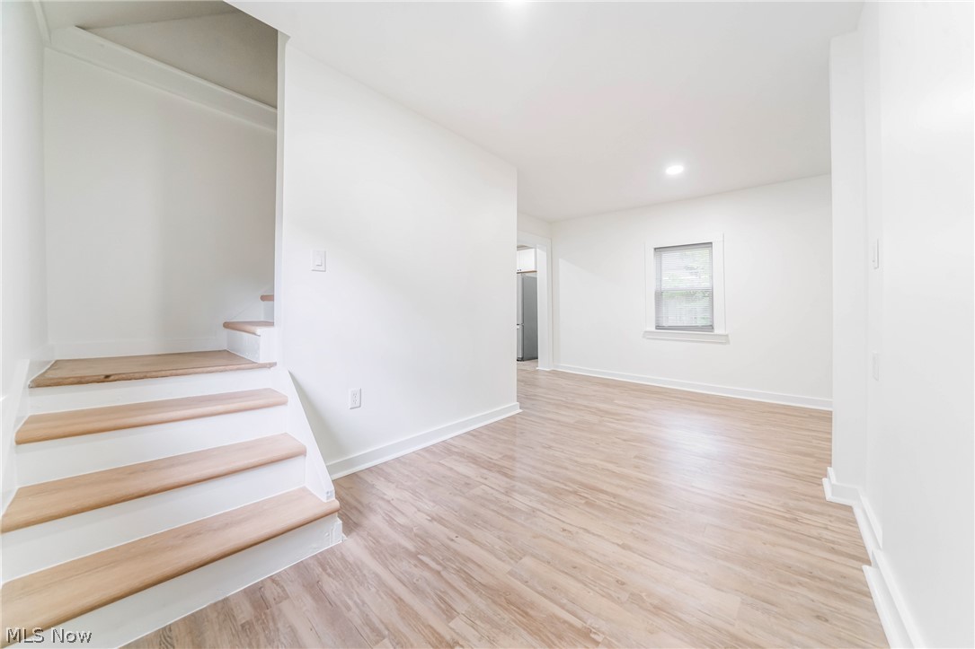 Metro Golf Park - Residential Income
