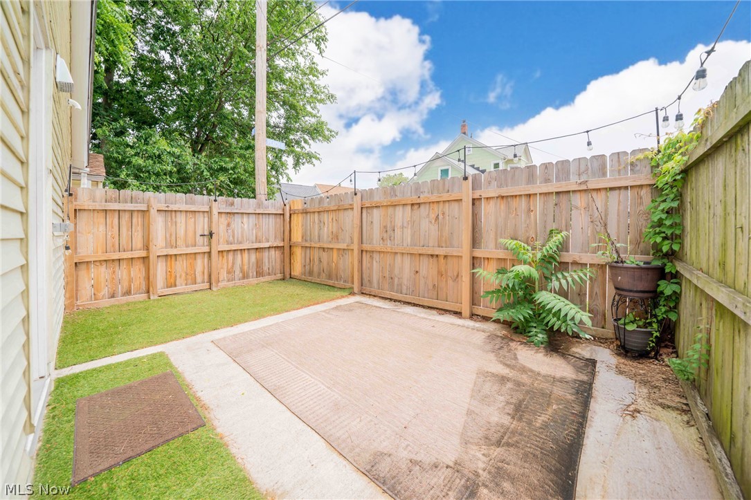 Metro Golf Park - Residential Income