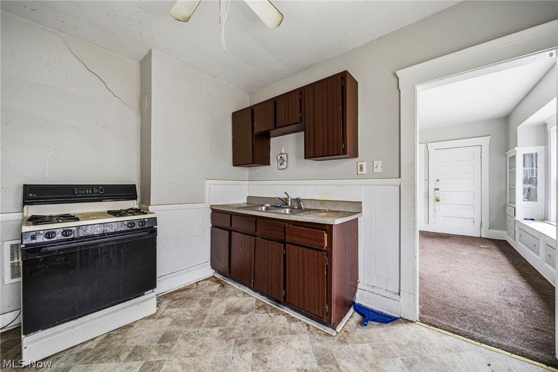 B Schatzingers Superior Park Su - Residential Income