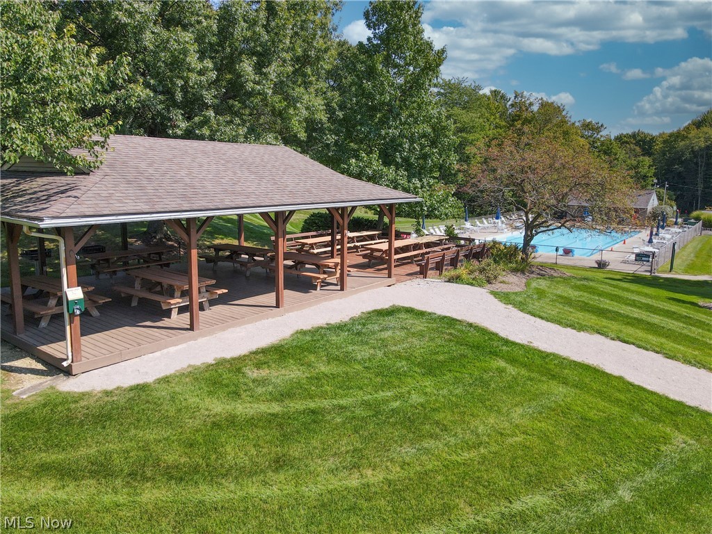 Lake In Woods - Residential