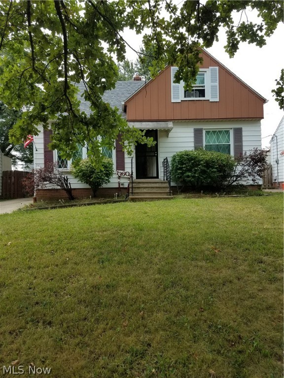 3 bedroom, 1 1/2 bath Cape Code rental in Garfield Hts. Available November 2018. No Section 8. 1-2 year lease available.