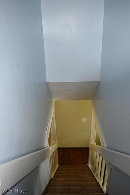 Laurelwood Condo - Residential