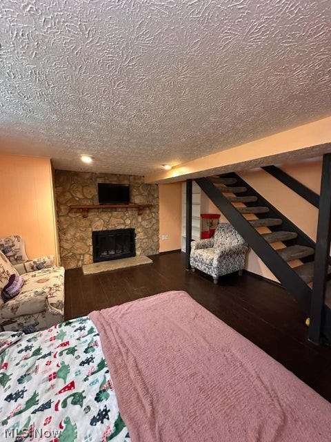 Laurelwood Condo - Residential
