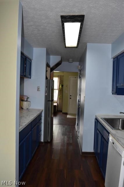 Laurelwood Condo - Residential