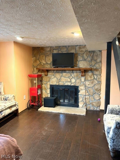 Laurelwood Condo - Residential