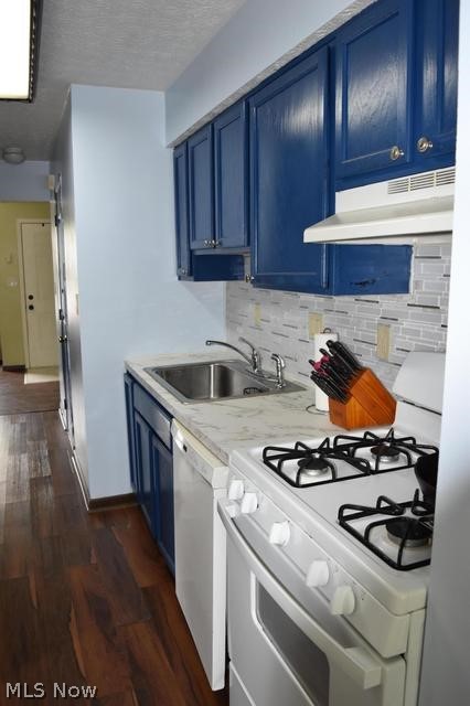 Laurelwood Condo - Residential