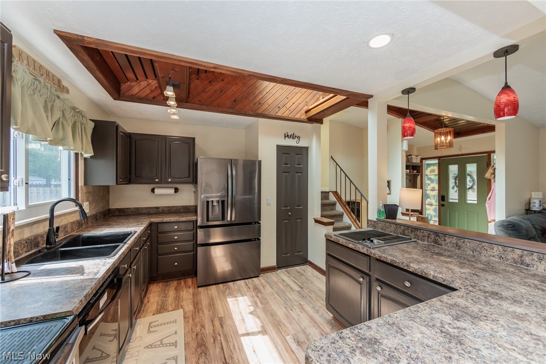 Gemini Estates - Residential