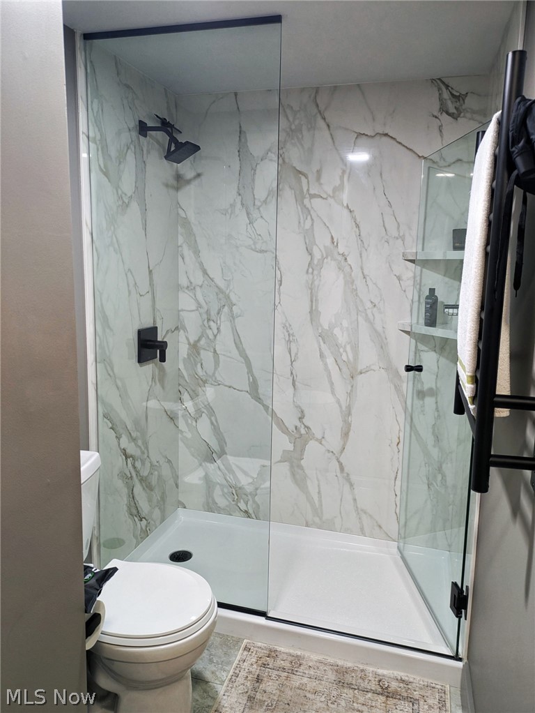 Admiralty Condo - Residential