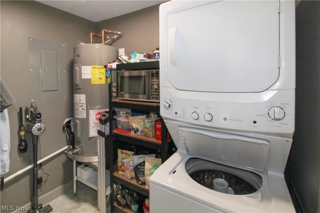 Admiralty Condo - Residential