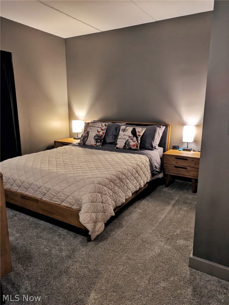 Admiralty Condo - Residential