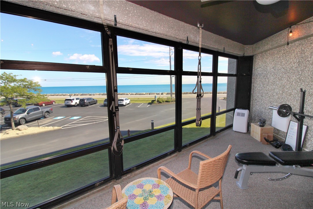 Admiralty Condo - Residential
