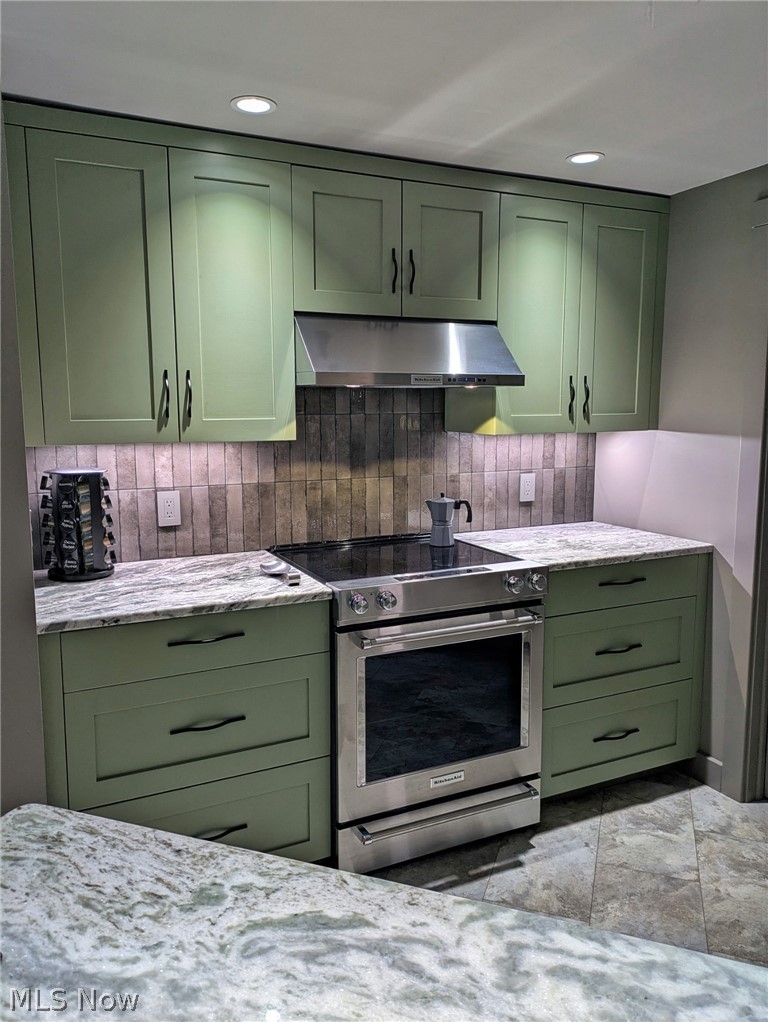 Admiralty Condo - Residential
