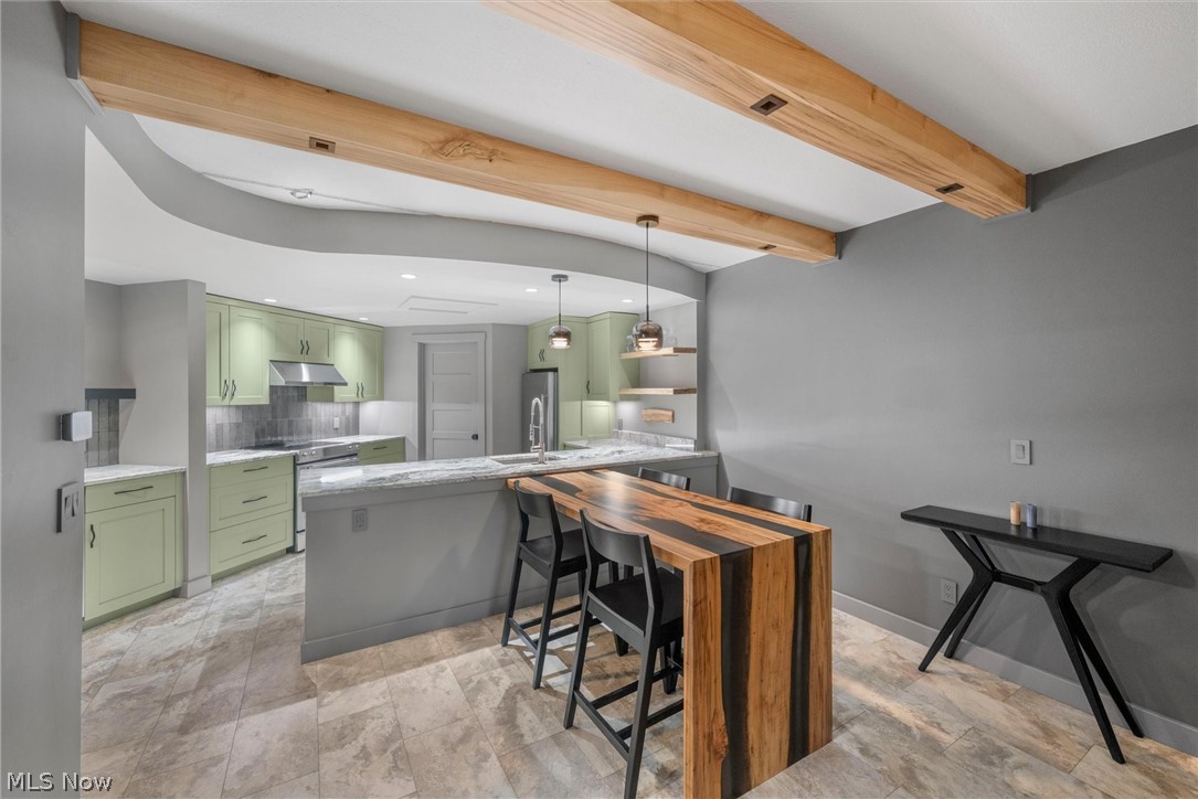 Admiralty Condo - Residential