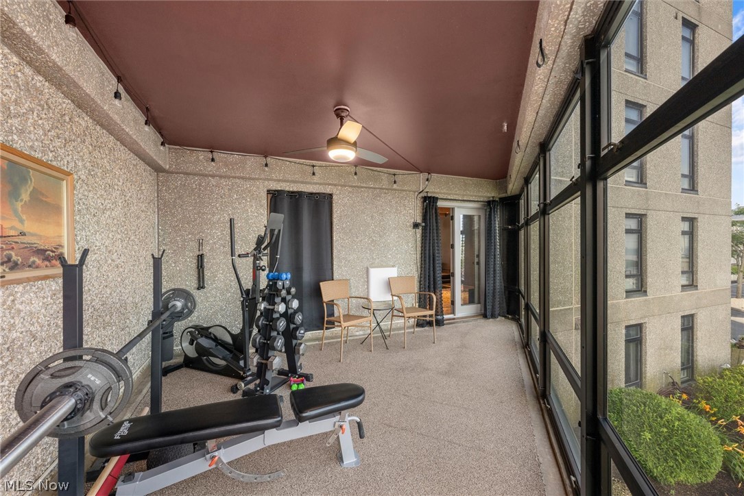 Admiralty Condo - Residential