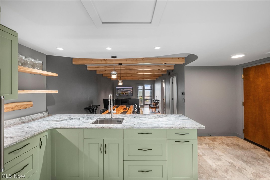 Admiralty Condo - Residential