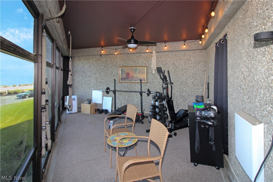Admiralty Condo - Residential