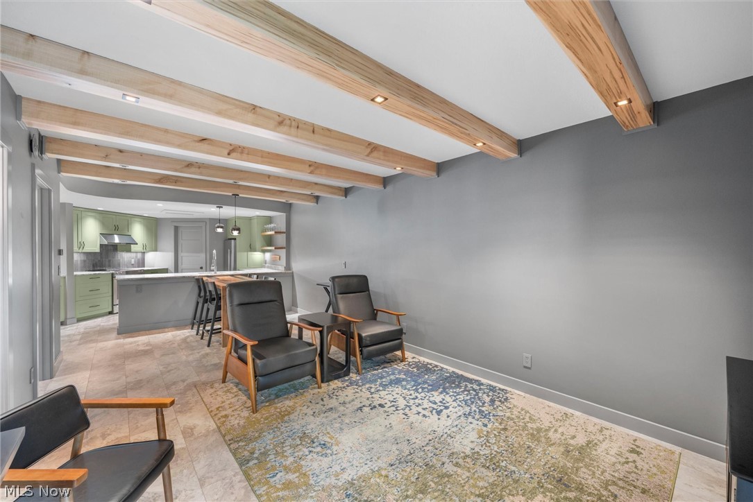 Admiralty Condo - Residential