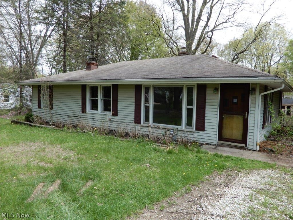Hard to find Stow 3 bedroom ranch on a spacious 1/2 acre lot!  full basement.  Huge back yard with 2 storage sheds, fenced.