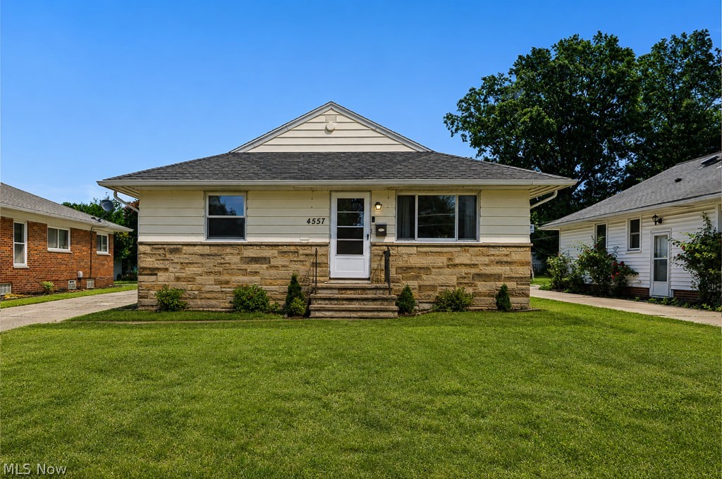 Welcome to 4557 W. 223rd St., a move-in ready home in the heart of Fairview Park. Hardwood floors run through the main living areas, giving the home a warm, connected flow from room to room. Three bedrooms sit on the main floor, including a spacious master with room to unwind at the end of the day.
The kitchen was updated a few years ago and features newer cabinets, granite counters, a tile backsplash, stainless steel appliances & tile flooring. The full bath carries the same clean, modern feel, with a dual vanity, a tiled tub & shower & a tile floor.
Downstairs, the finished basement adds real living space. The finished side has carpet & a built-in bar, perfect for game nights, movie marathons & hosting friends. The lower level also includes a second full bath, a dedicated laundry room & plenty of storage.
Outside, the yard gives you room to spread out. Picture summer cookouts, weekend gardening, a game of catch or space for the dog to run. A 2 car detached garage handles parking, tools & extra storage with ease.
The location is hard to beat. You're close to the Cleveland Metroparks Rocky River Reservation, with miles of trails, fishing & golf. Westgate Shopping Center (Target, Lowe's & more), the Giant Eagle on Lorain Rd & the Gemini Recreation Center are all nearby. Quick access to I-90 & I-480 makes getting around simple, & Cleveland Hopkins Airport is just minutes away. Home Warranty added for peace of mind! Schedule your private showing today!
