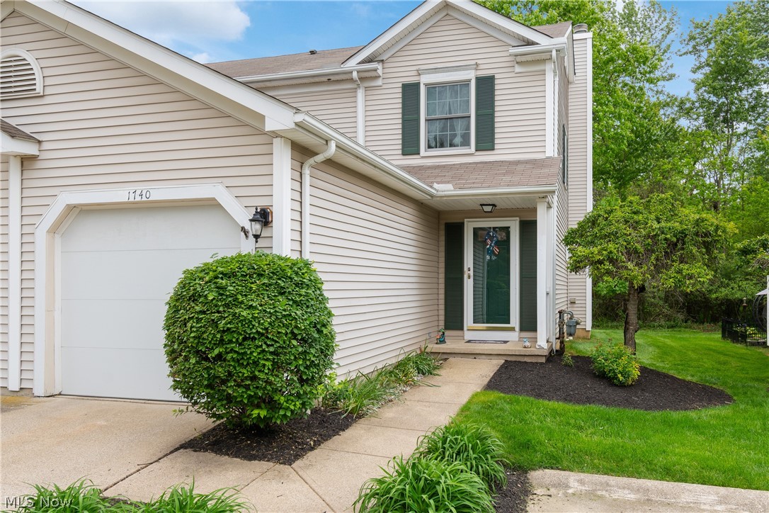 Cute Townhouse in a great location, nearby shopping, restaurants, parks and medical facilities. Updates include: furnace 2026, full bath 2023, kitchen cabinets in 2019, Anderson Windows and Slider in 2016, stainless fridge and dish washer 2024, newer wood laminate flooring in the living room and tile for the kitchen, dinette and foyer. Why pay Rent? This is a fantastic first home or perfect for those looking to downsize.