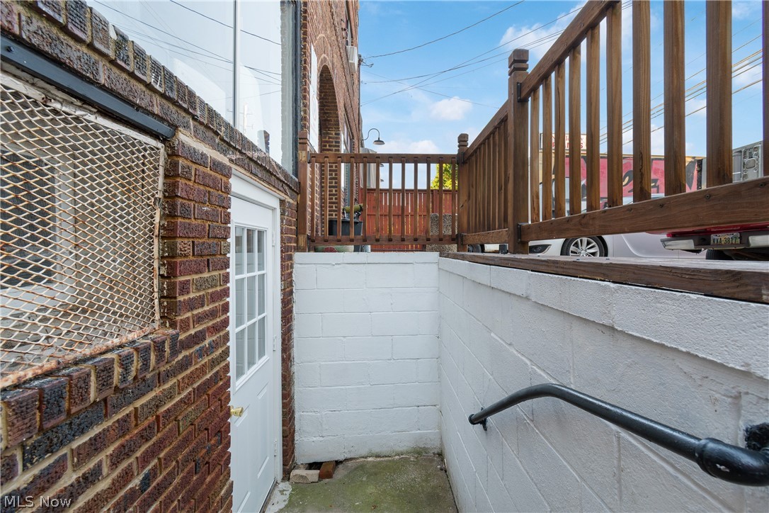 Mccourt - Commercial Sale