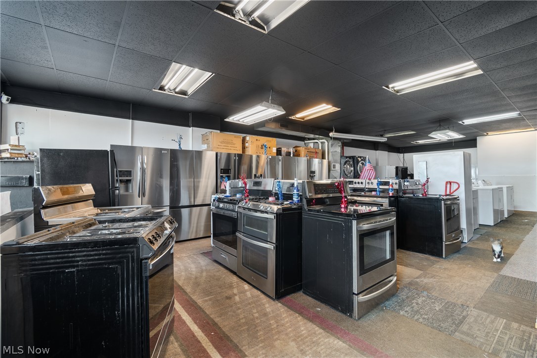Mccourt - Commercial Sale