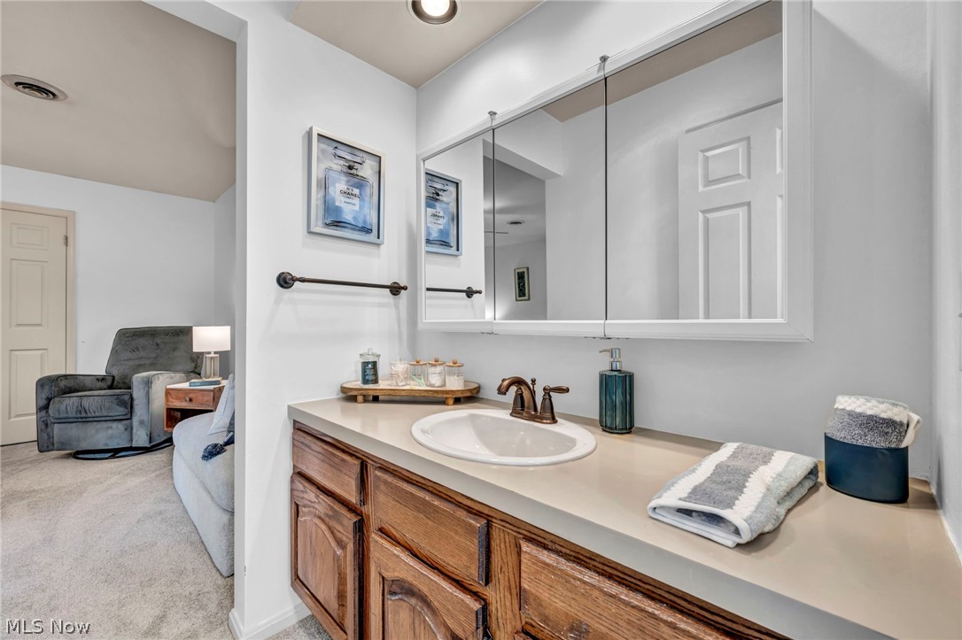 Oak Hollow Condo - Residential