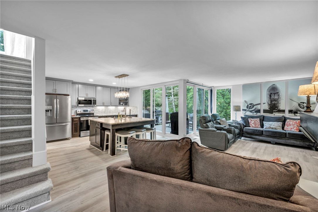 Oak Hollow Condo - Residential