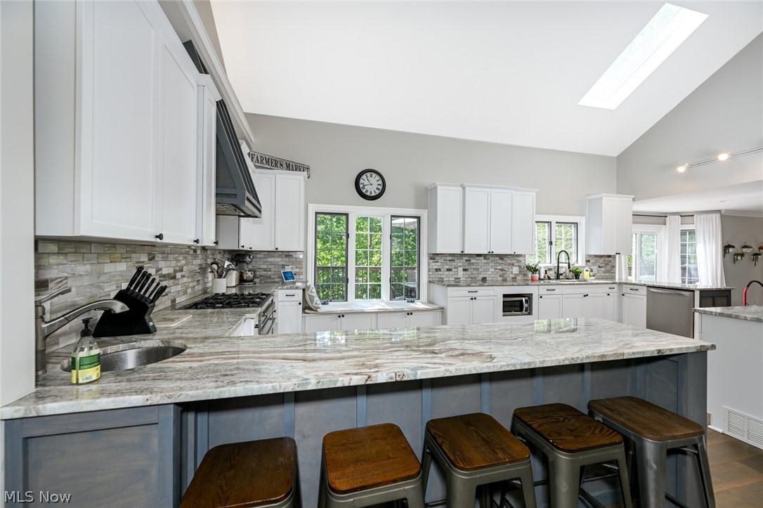 Stones Throw - Residential