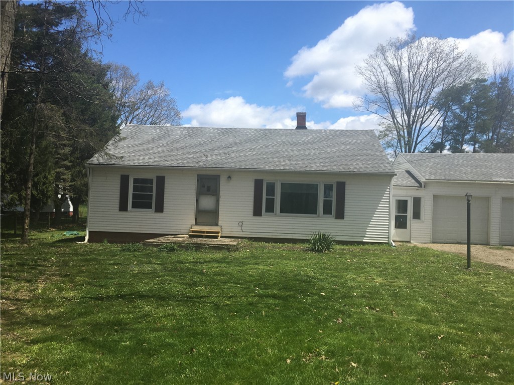 Two bedroom ranch with some upgrades.  Spacious living area freshly painted with new flooring. Two bedrooms and bathroom on main level. Large laundry room with extra storage area, eat in kitchen equipped with stove and refrigerator. Small back covered deck that over looks country view. Lot size is 33x12. Two car garage and mudroom. Located near baseball fields, soccer fields, Audubon Society and State Nature Preserve. Located in Crestwood school system.  All adult applicants required to pay $35 application fee online.