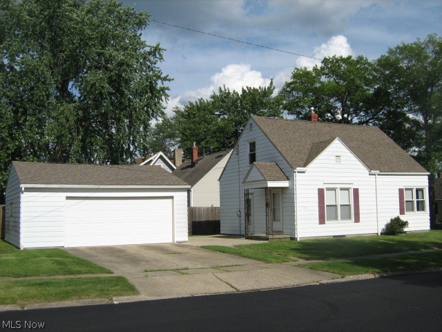 Move right into this well-maintained 2-bedroom home around the corner from Acme and Richardson Elementary.  Need more room? Finish the second floor to suite your needs. Unfinished basement affords many possibilities. Spacious 2 1/2 car garage. Nice level lot. Enjoy summer grilling on the patio! Many updates and improvements. Very convenient location. Walk to stores, restaurants, banks, etc. Bus line nearby.