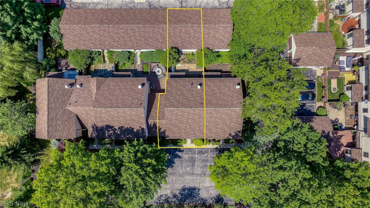 Maples/Aintree Condo - Residential