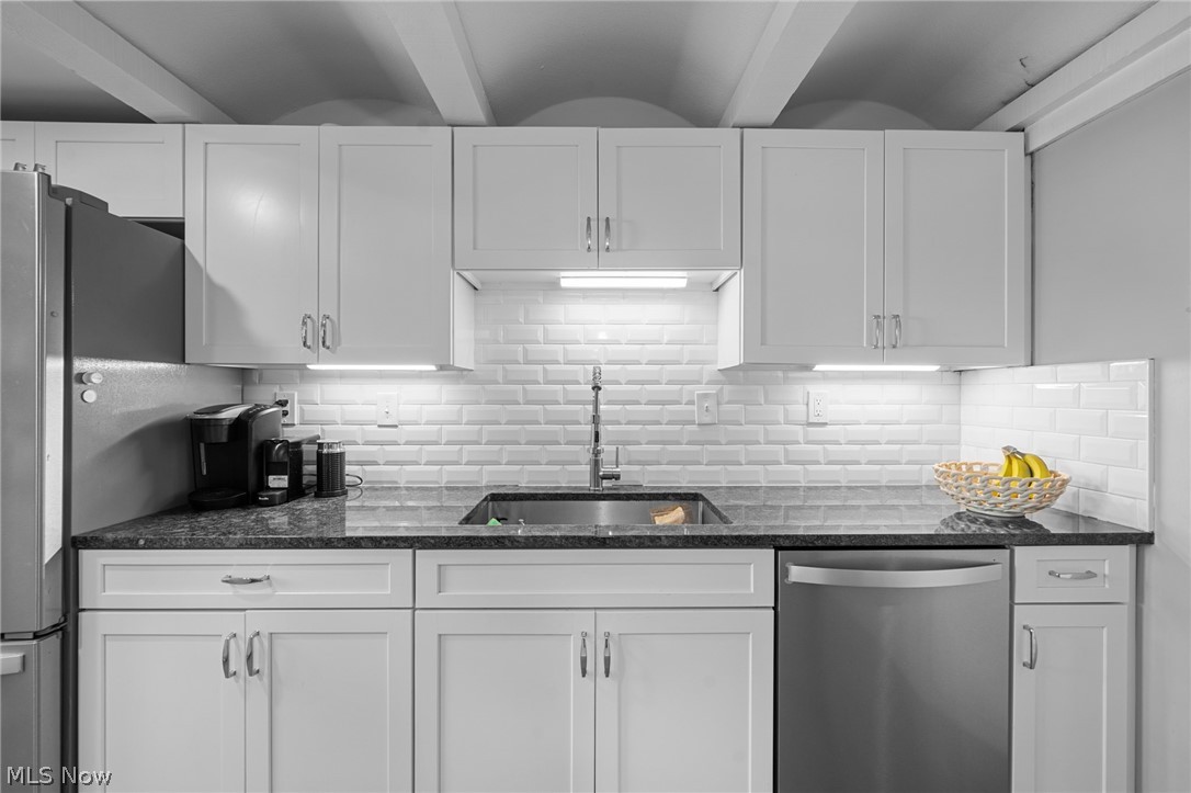 Maples/Aintree Condo - Residential