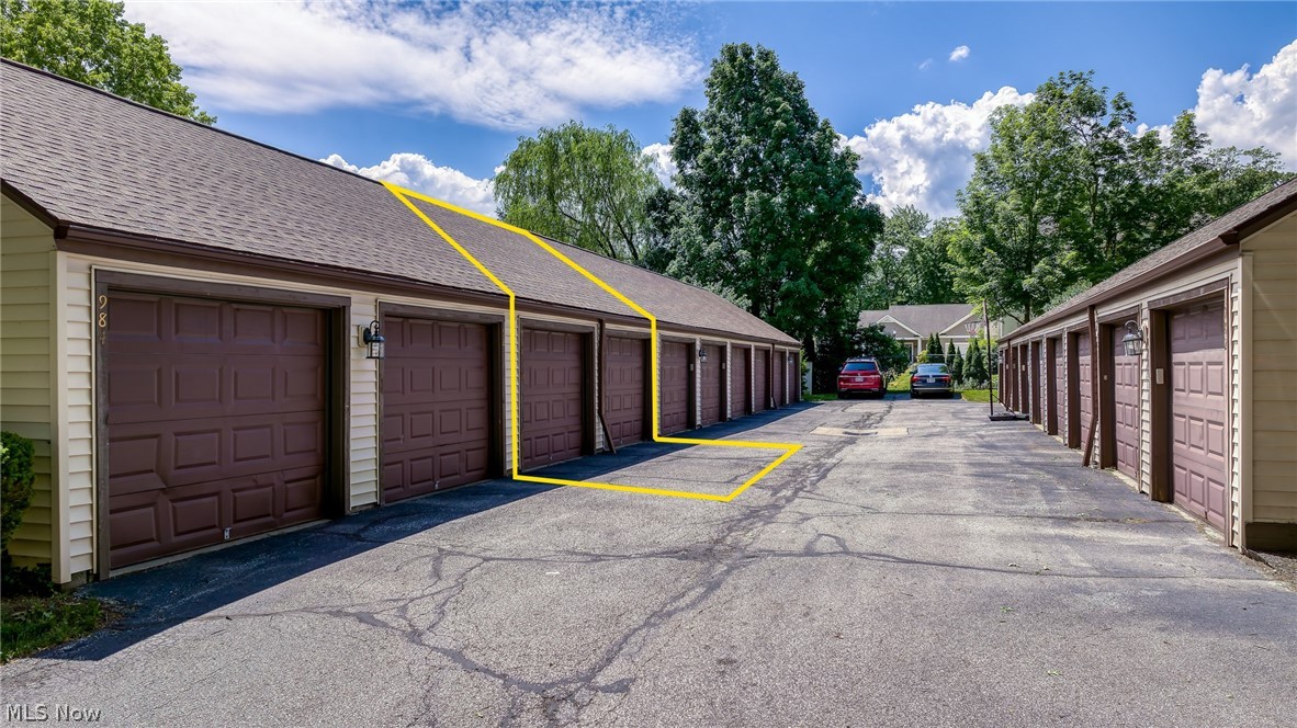 Maples/Aintree Condo - Residential