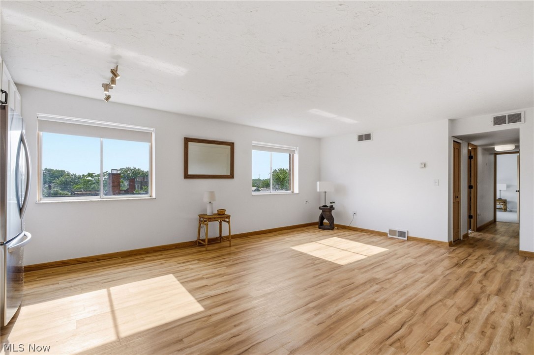 Coral Rock Condo - Residential