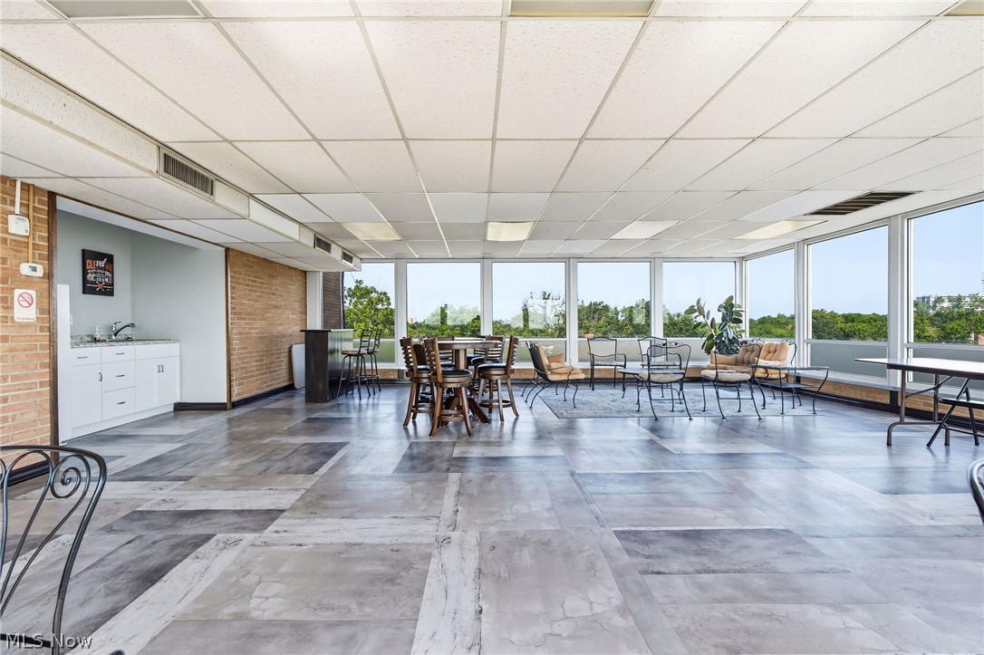 Coral Rock Condo - Residential
