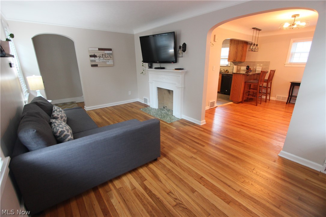 Manor Realty Cos Riverside Mn - Residential